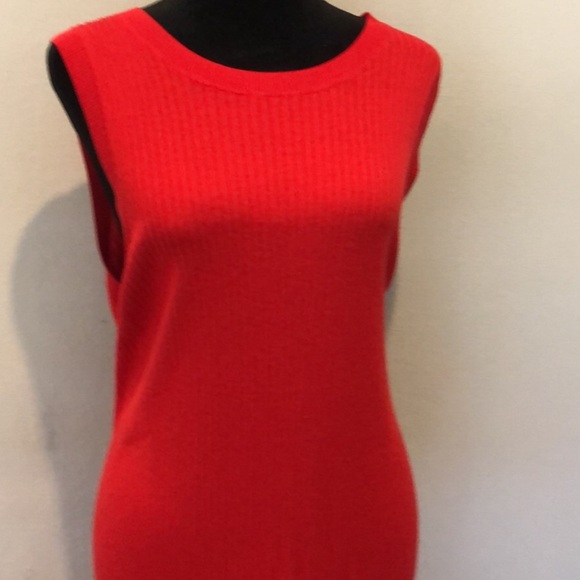 Red Sleeveless Maxi Dress - Picture 2 of 2